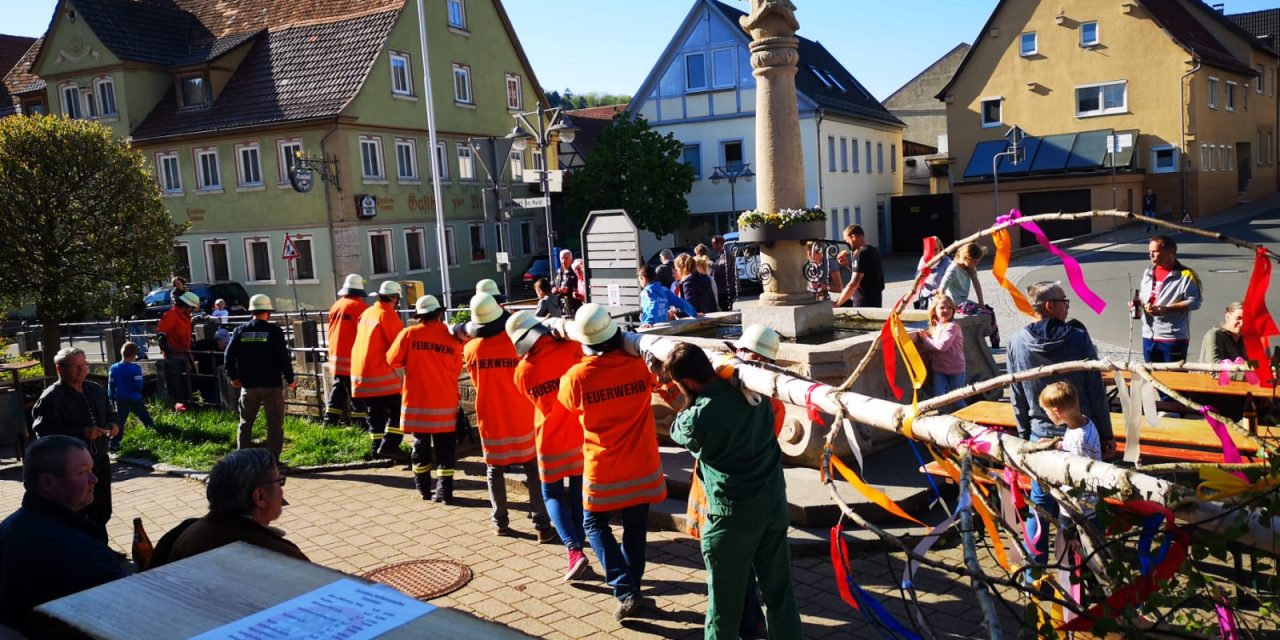 Maibaumfest in Laudenbach